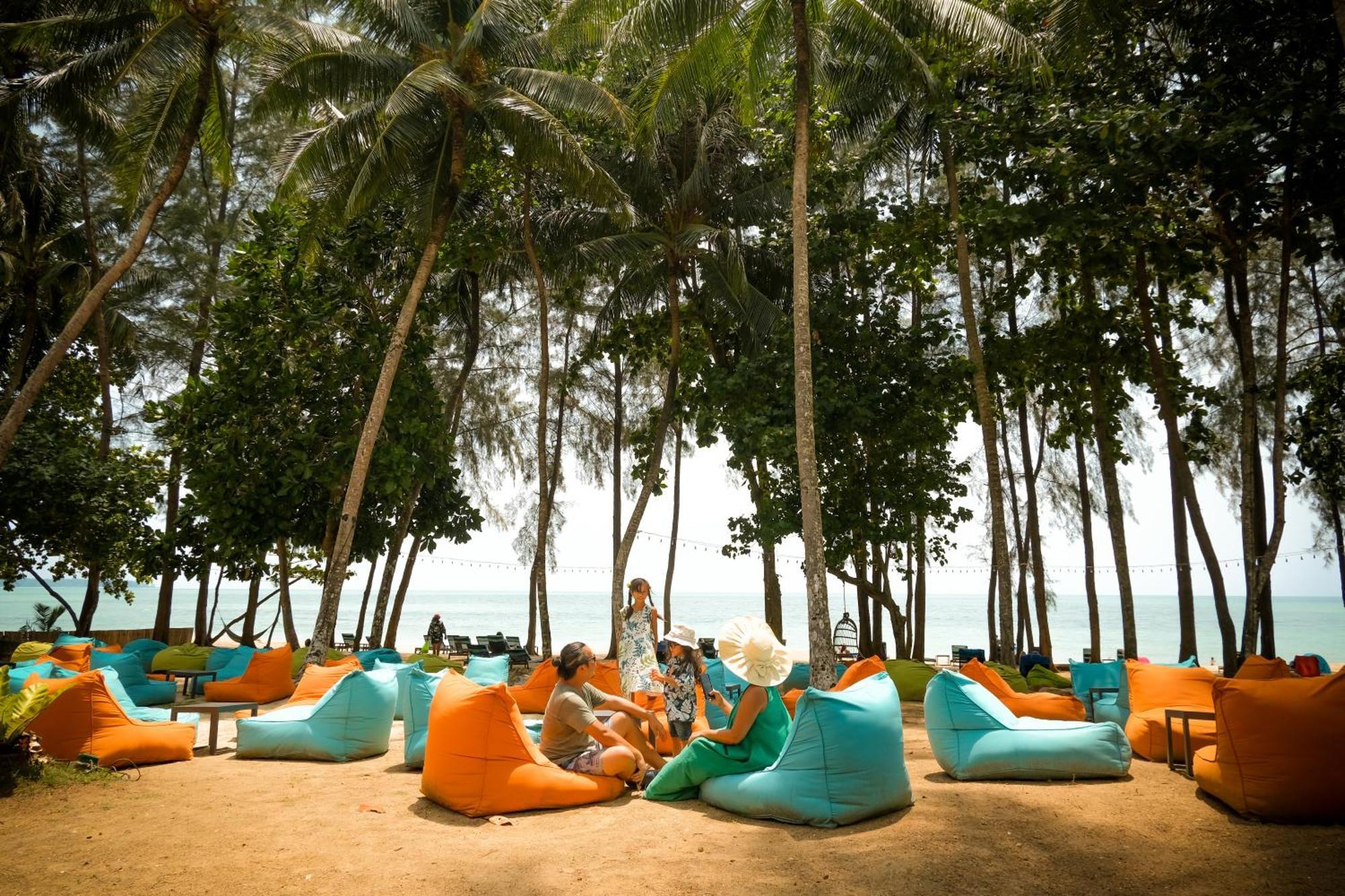 Avani Plus Khao Lak Resort Εξωτερικό φωτογραφία