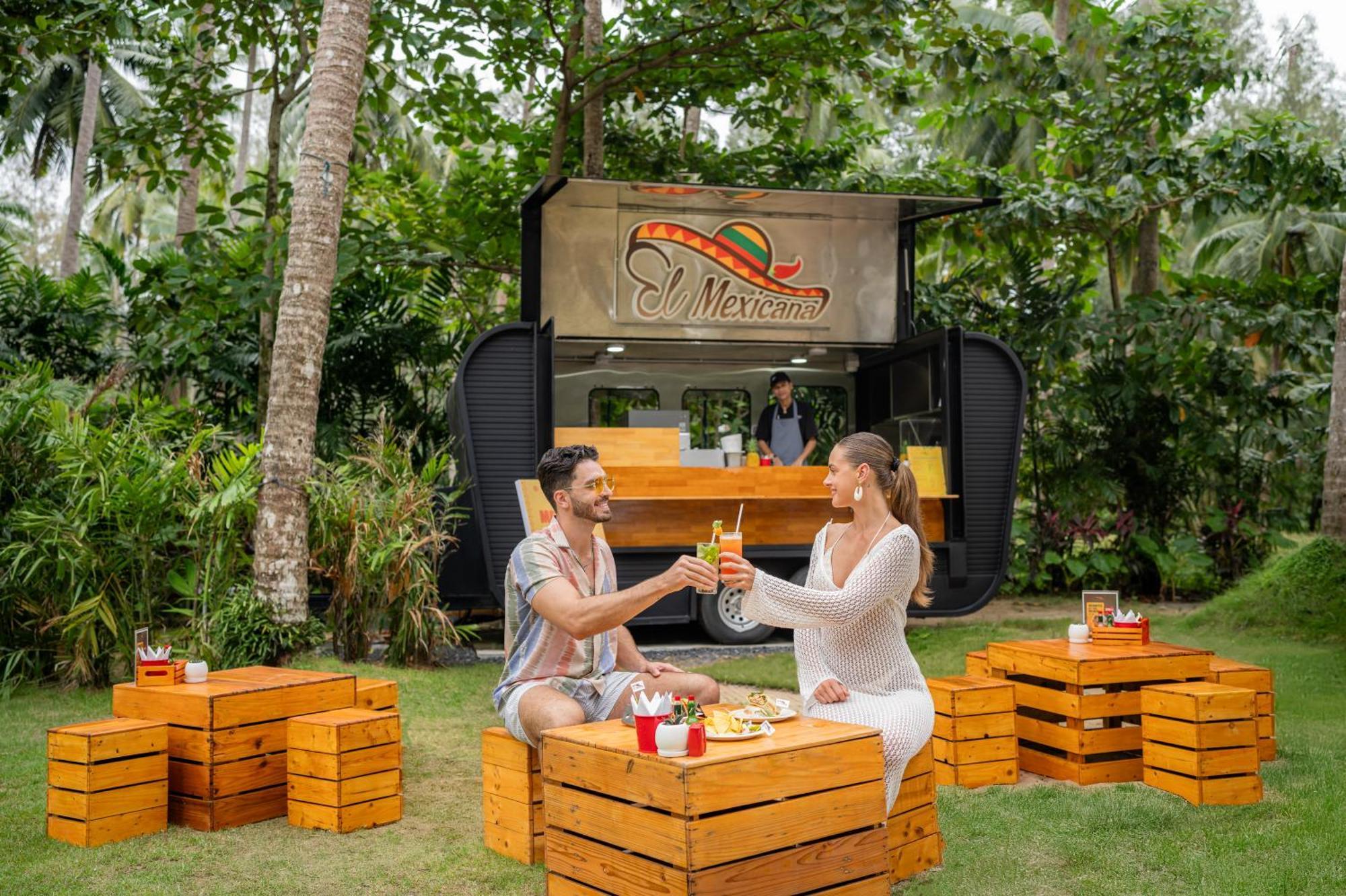 Avani Plus Khao Lak Resort Εξωτερικό φωτογραφία